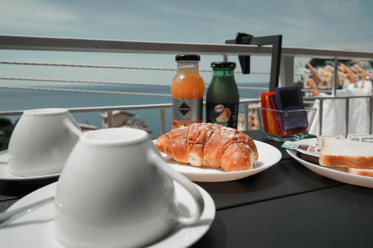 Cinque Terre Coast To Coast Hotel ริโอมัจโจเร ภายนอก รูปภาพ