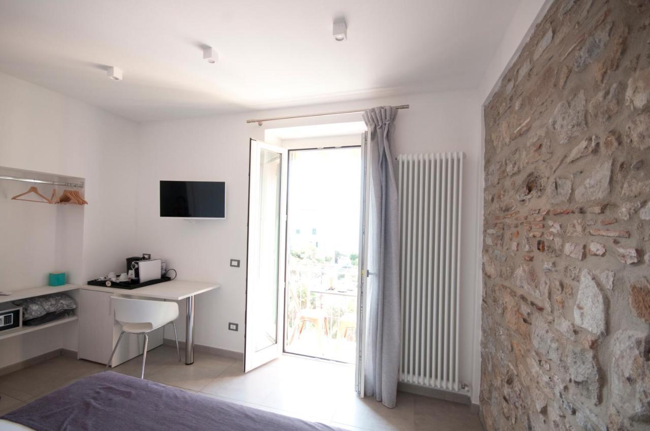 Cinque Terre Coast To Coast Hotel ริโอมัจโจเร ภายนอก รูปภาพ