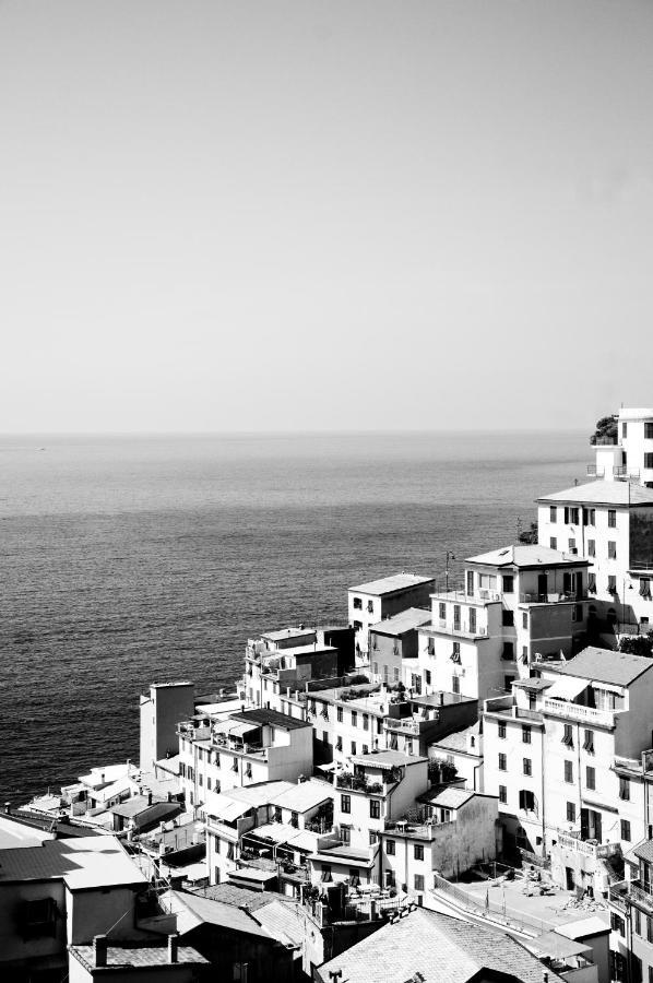 Cinque Terre Coast To Coast Hotel ริโอมัจโจเร ภายนอก รูปภาพ