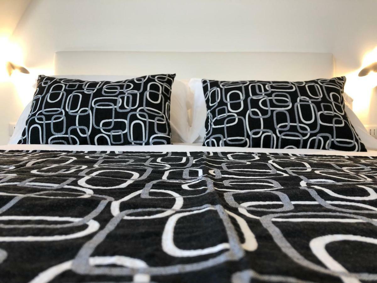 Cinque Terre Coast To Coast Hotel ริโอมัจโจเร ภายนอก รูปภาพ